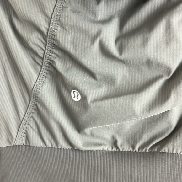 Lululemon Dance Studio Grey Pinstripe Reversible Running Jacket - Picture 11 of 11